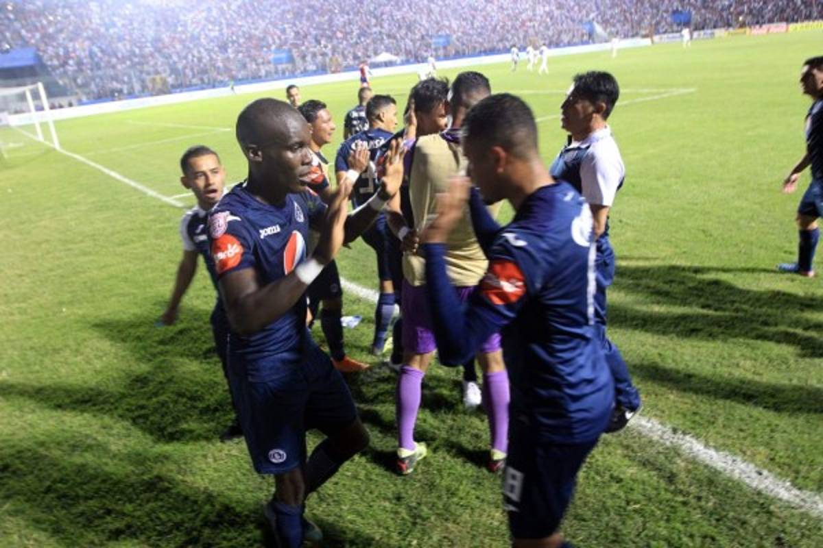 NO VISTE EN TV: El beso de Diego a su amuleto, el enojo de Osman y el divertido momento de los chicos Carrión