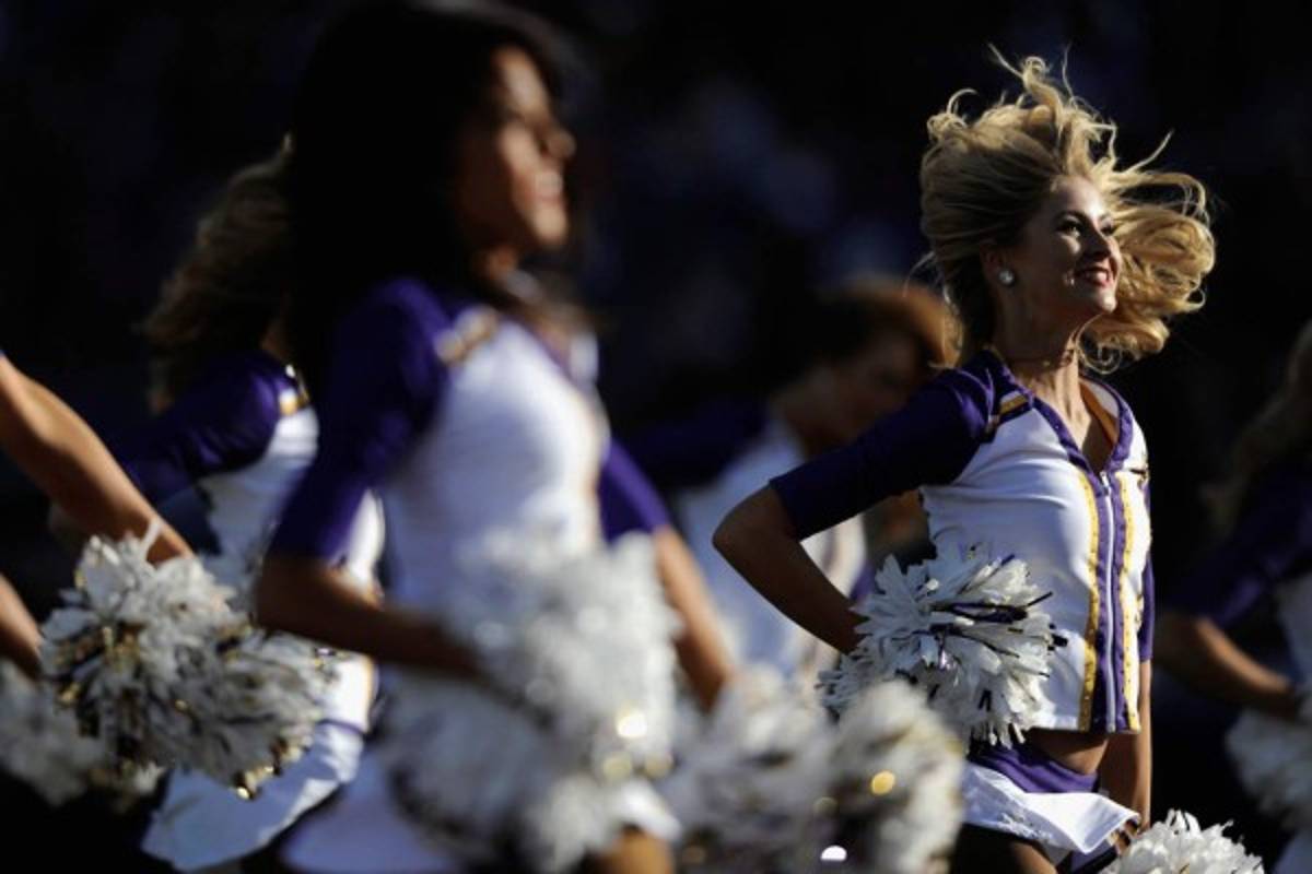 Las cheerleaders que engalanan la NFL