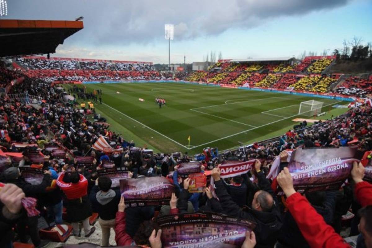 No viste en TV: El lamento de Suárez, Messi cambia camisa y el ambientazo en Montilivi