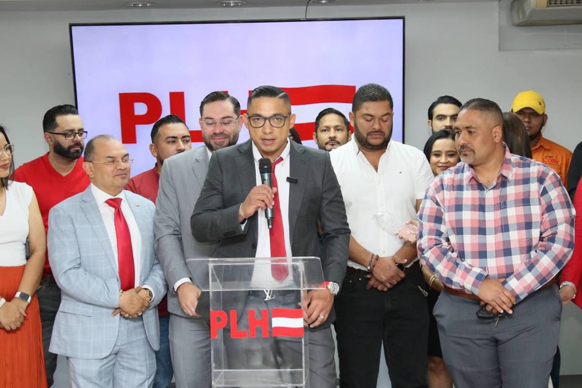 Así fue la presentación de la precandidatura a diputado de Emilio Izaguirre y sus primeras declaraciones