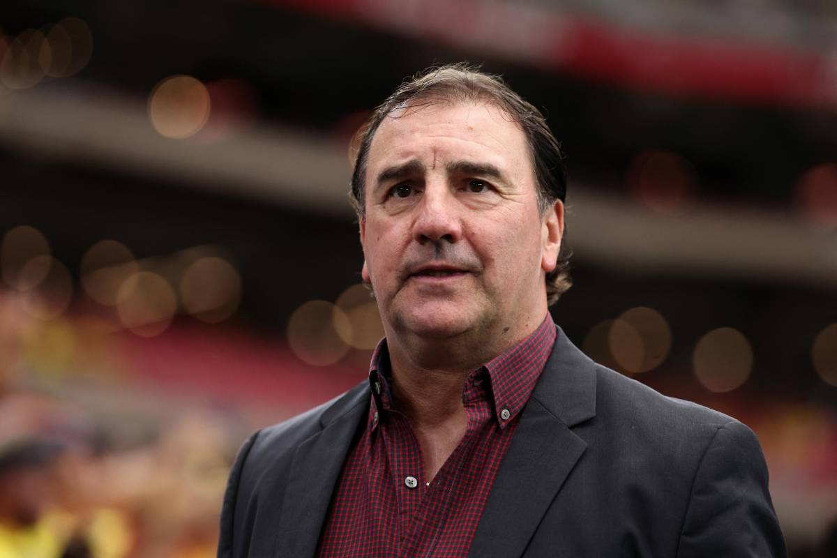 Copa América 2024: ¿Por qué Néstor Lorenzo, entrenador de Colombia, utiliza la misma camisa en todos los partidos?