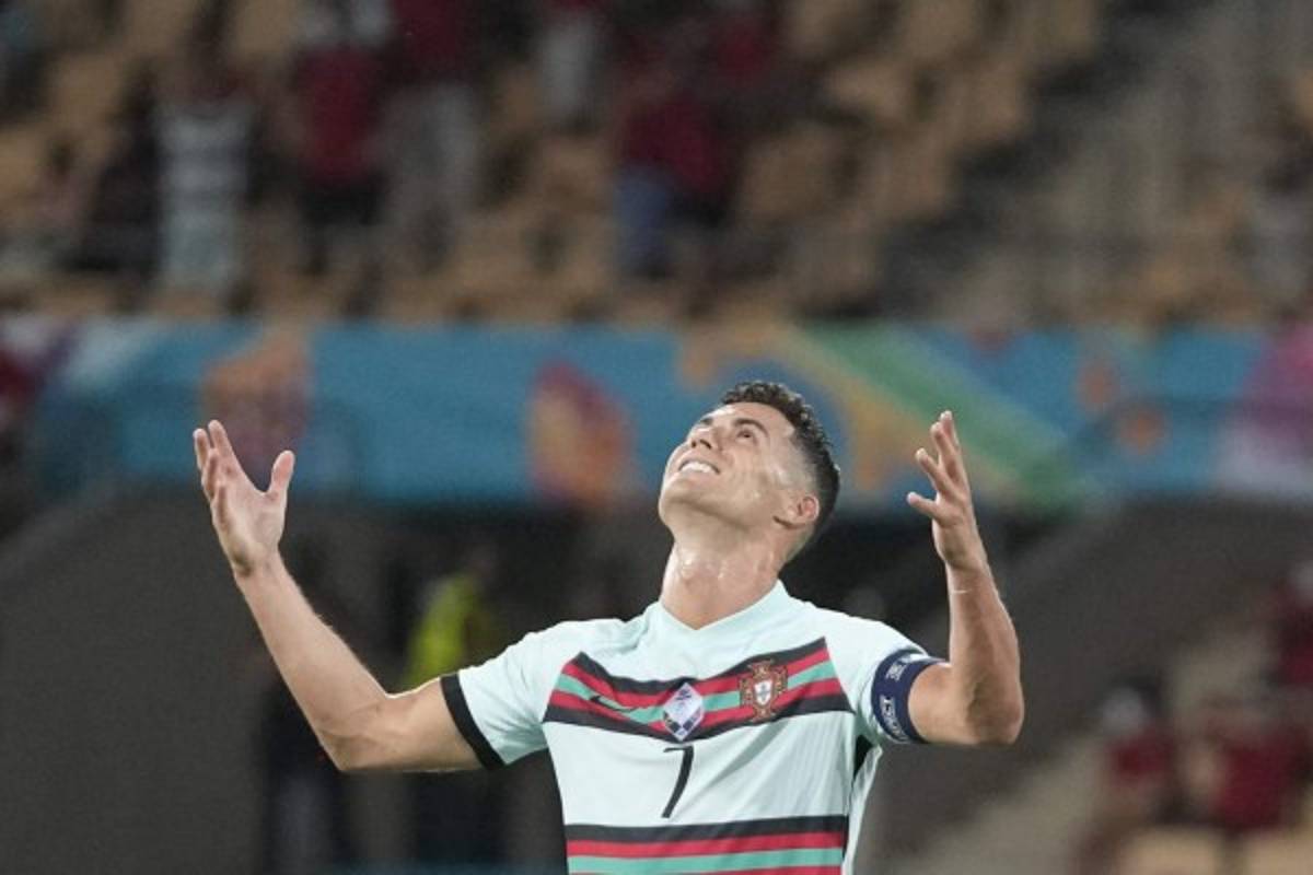 El adiós de CR7: Abrazo con Lukaku y crack del Real Madrid, rostro de indignación y el arrojo del brazalete