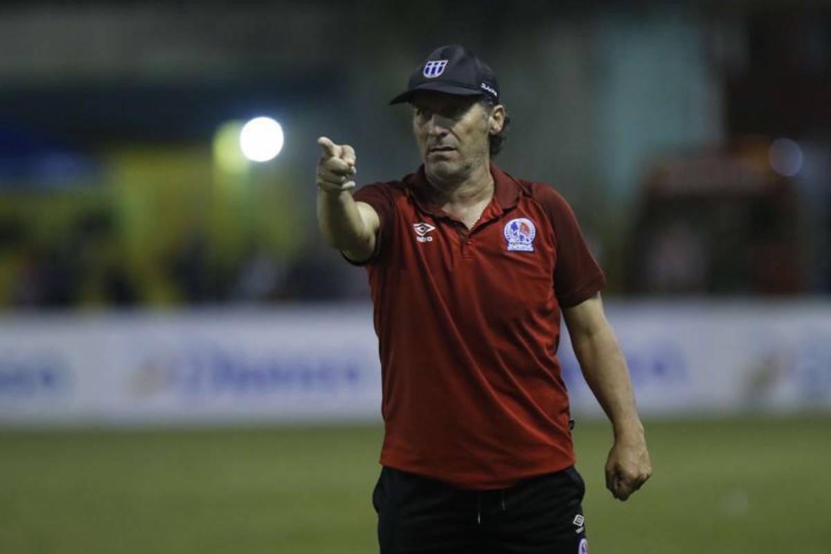 ¡Con todo el poderío! La imponente alineación de Olimpia para eliminar esta noche a Marathón y sellar el boleto a la final