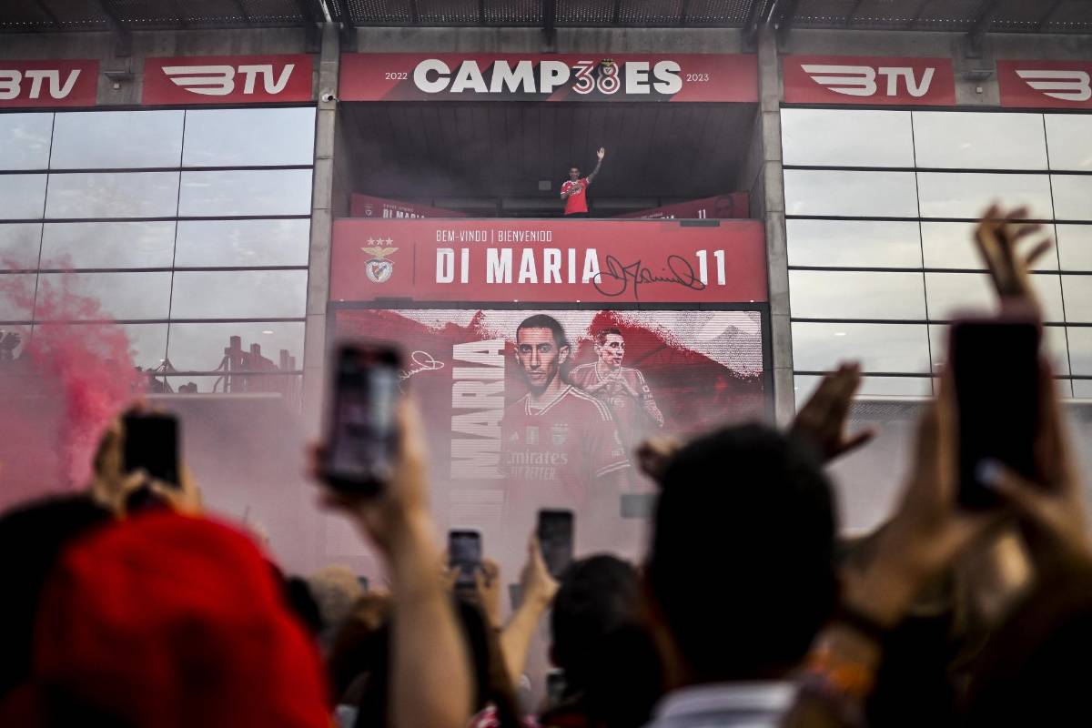 ¡Como campeón del mundo! Locura total en Lisboa por la presentación de Di María con el Benfica: “Elegí con el corazón”