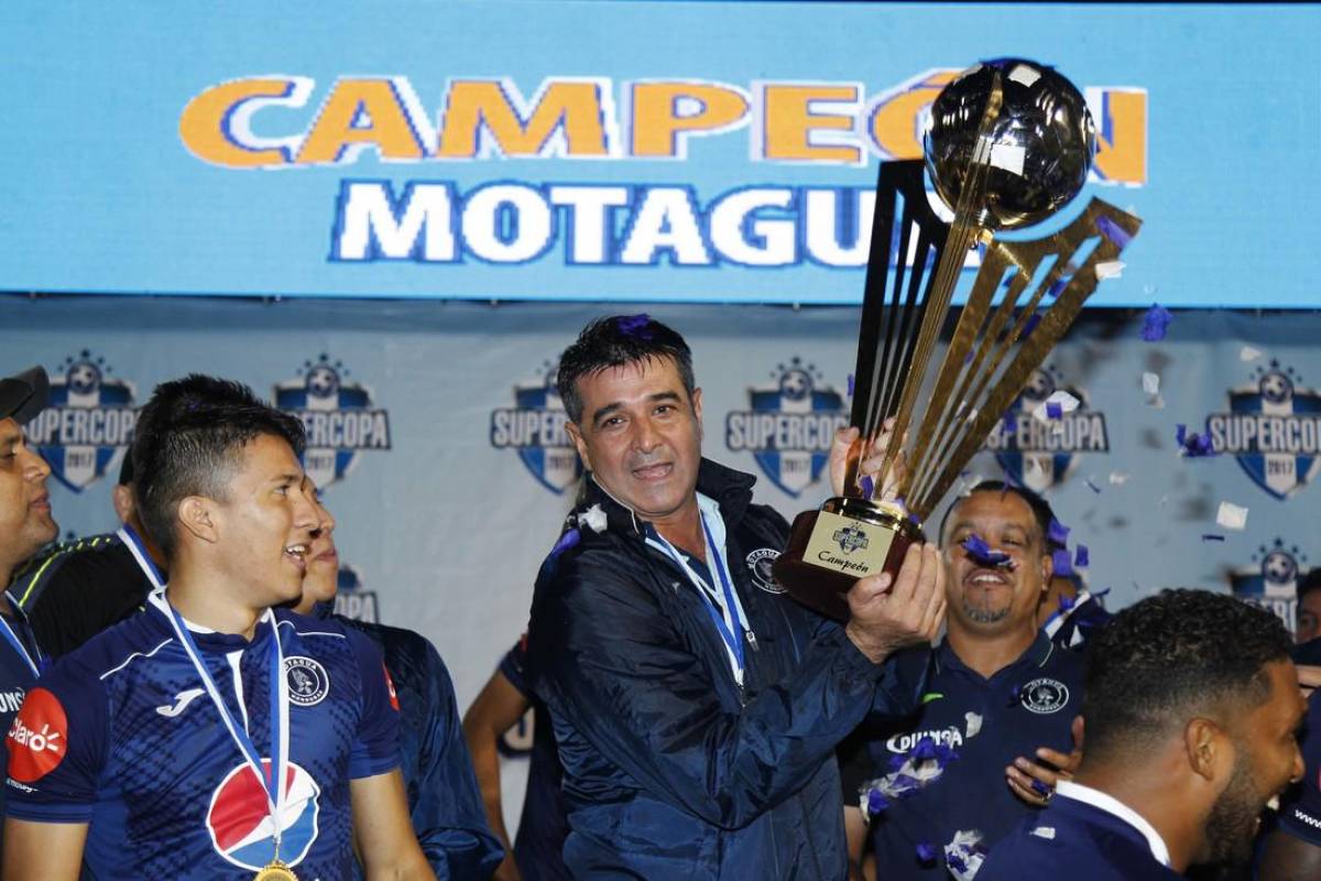 Diego Vázquez tiene cinco títulos de Liga Nacional con Motagua y una Supercopa. Dirigió dos finales de Liga Concacaf y las perdió; actualmente dirige una tercera.