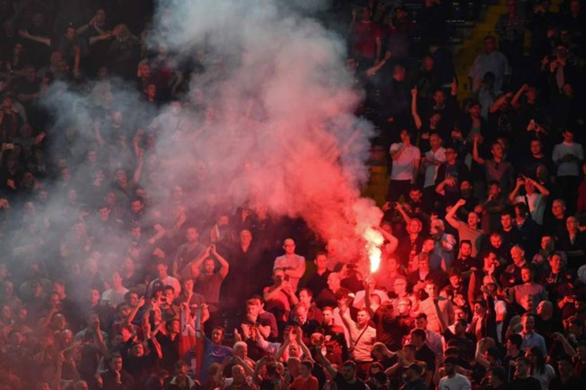 Lo que no se vio en TV: Eufórica celebración de Liverpool y Salah consuela a sus excompañeros