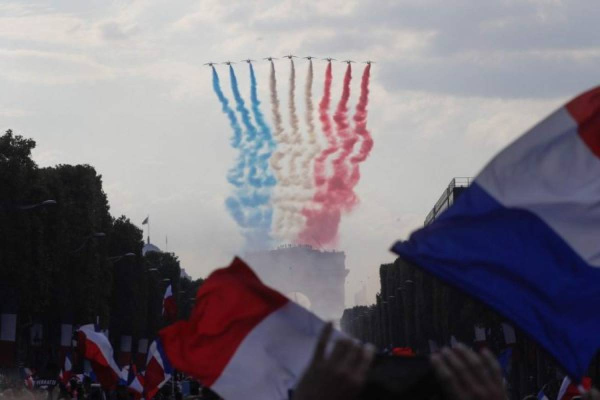 ¡La Copa está en casa! Francia explota de euforia tras conquistar Rusia 2018
