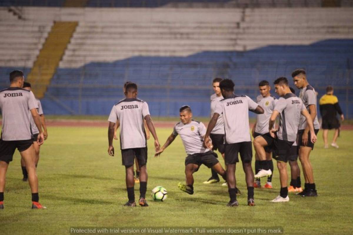 FOTOS: Real España prepara el choque contra Olimpia bajo la luna llena