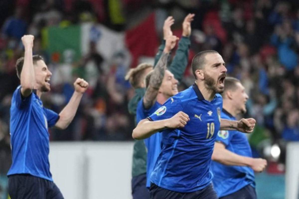 Día de locura y éxtasis en la Eurocopa: Italia despacha a España en tanda de penales