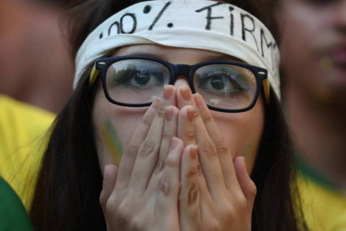 DOLOR: El llanto y sufrimiento de aficionados brasileños tras eliminación de Rusia 2018