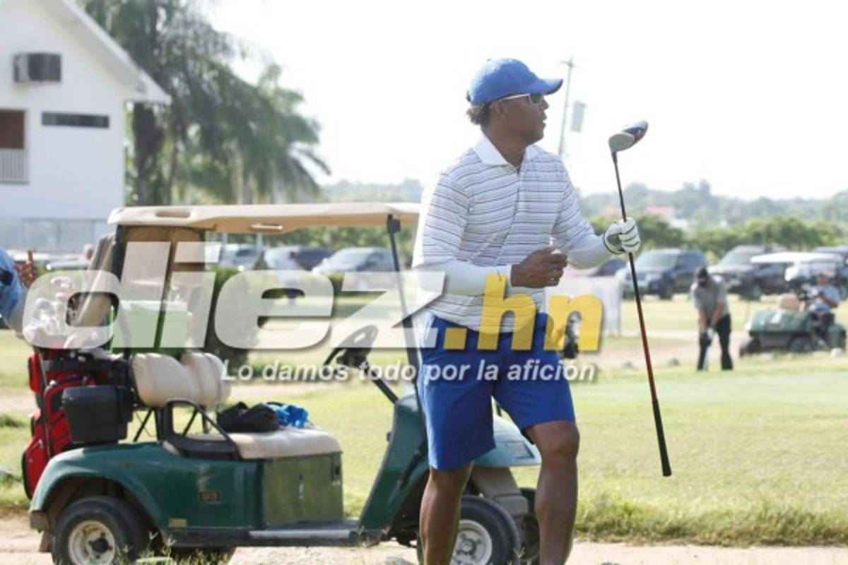 La trayectoria de Carlos Pavón en imágenes