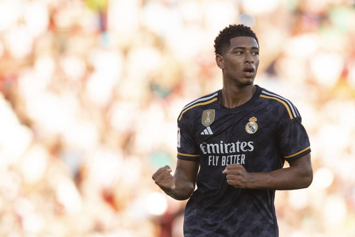 ¿Por qué Bellingham usa las medias rotas? El secreto que hay detrás de todo esto de la figura del Real Madrid
