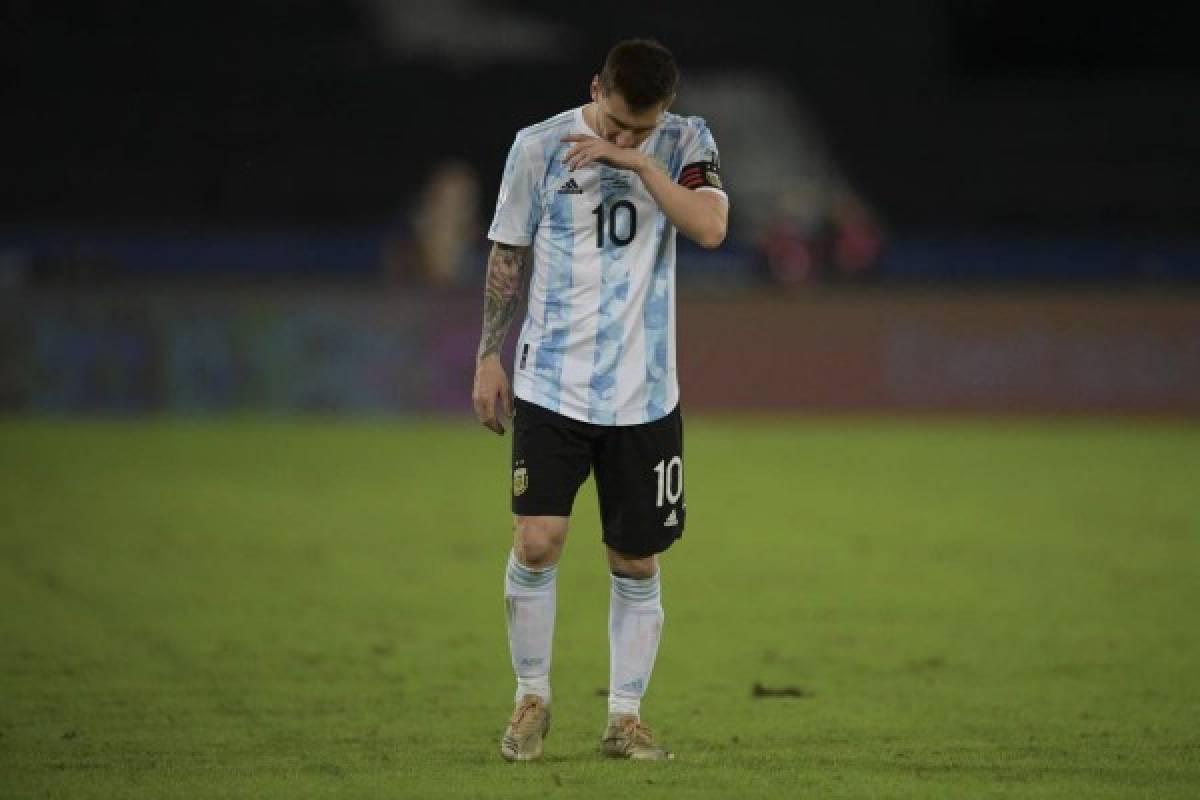 Argentina's Lionel Messi is pictured during the Conmebol Copa America 2021 football tournament group phase match against Chile at the Nilton Santos Stadium in Rio de Janeiro, Brazil, on June 14, 2021. (Photo by CARL DE SOUZA / AFP)