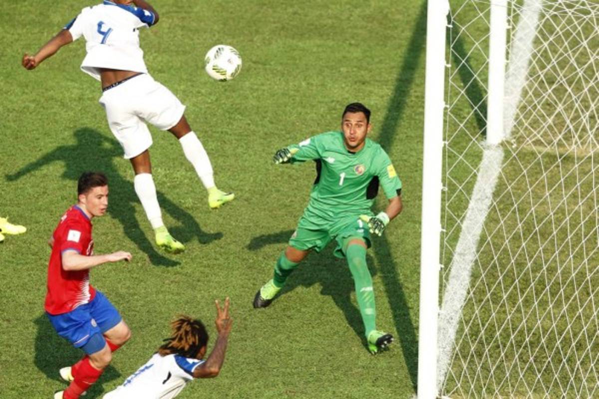 Ronaldinho se une a la lista: Las estrellas del fútbol que han venido a jugar a Honduras