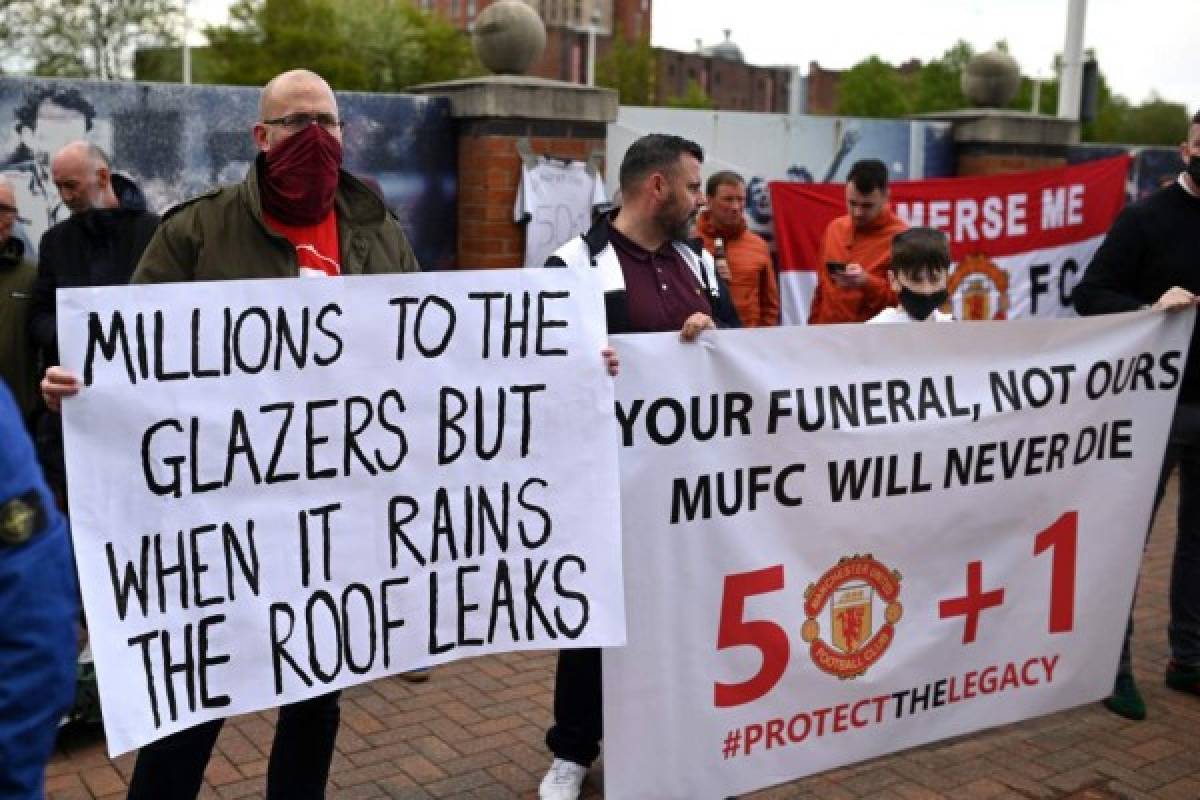 Impactantes imágenes: aficionados del Manchester United asaltan Old Trafford y aplazan el clásico inglés