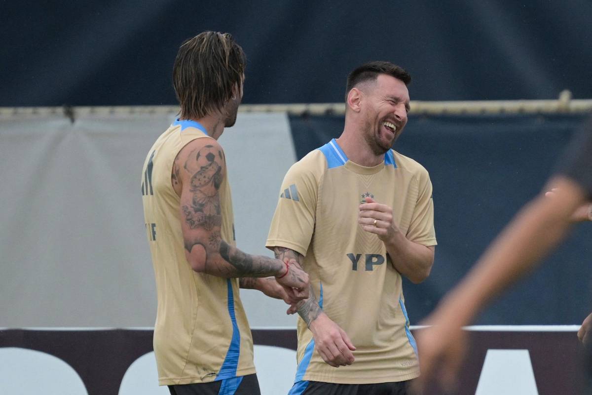 Argentina piensa ya en la final ante Colombia: Un ausente, la tranquilidad de Messi y la decisión de Di María