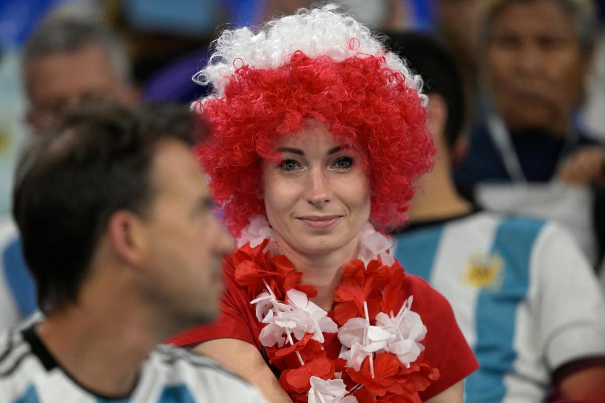 No se vio por TV: Hijos de Messi y sus relajos en el palco, el enojo de Antonela y el amigo de Maradona