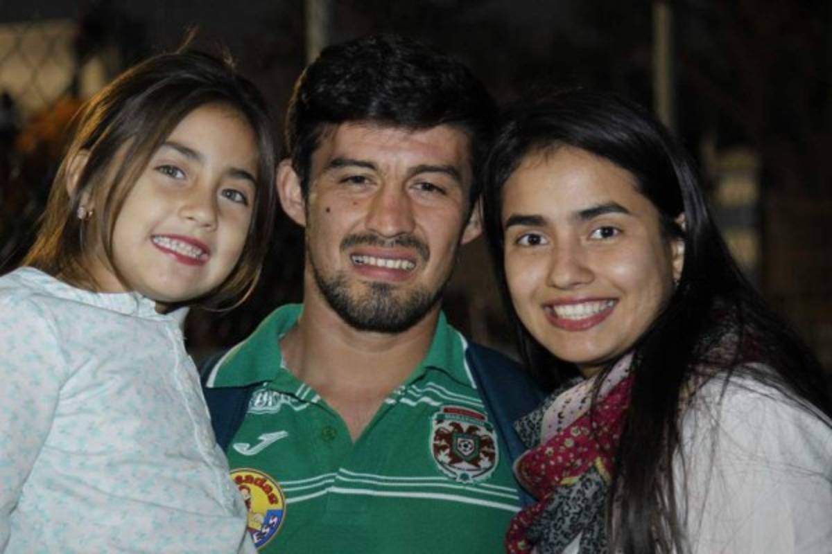 Las bellas esposas de los jugadores del Marathón y Real España