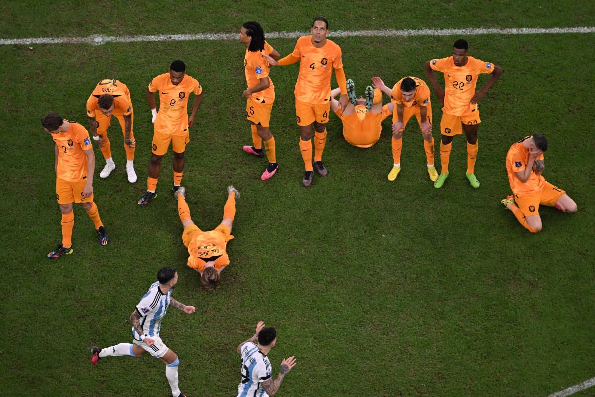 El llanto desenfrenado de Wout Weghorst, Van Dijk y Dumfries despedazados; la burla de Otamendi a Países Bajos