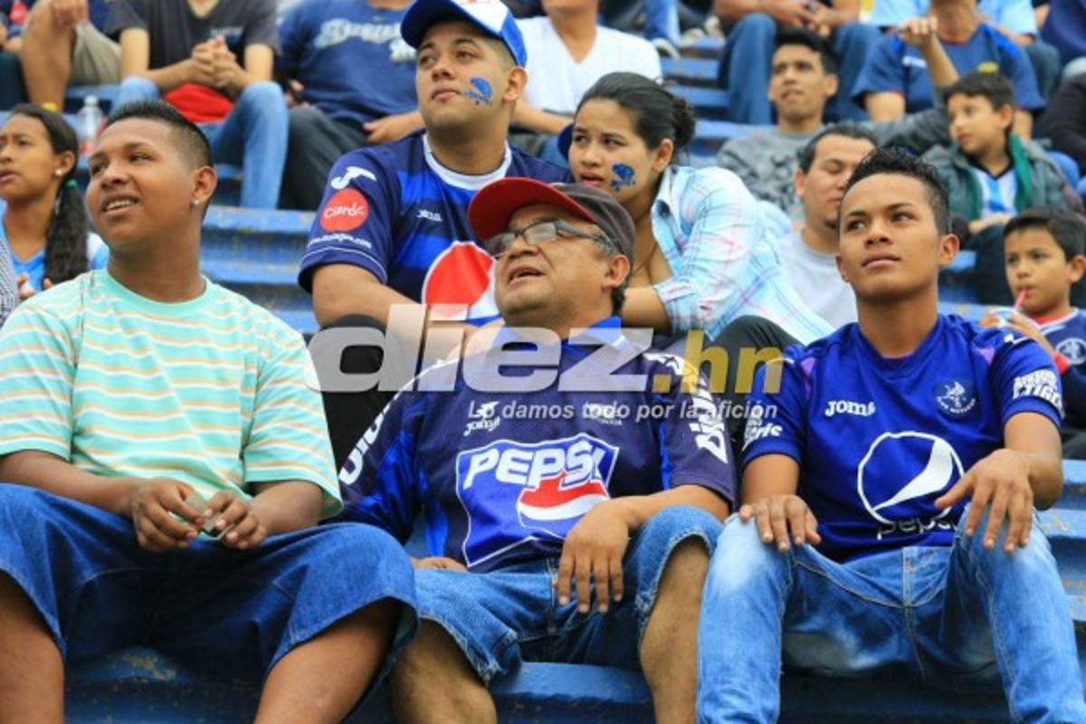 ¡IMPRESIONANTE! La afición de Motagua llena el Nacional en la final ante Platense