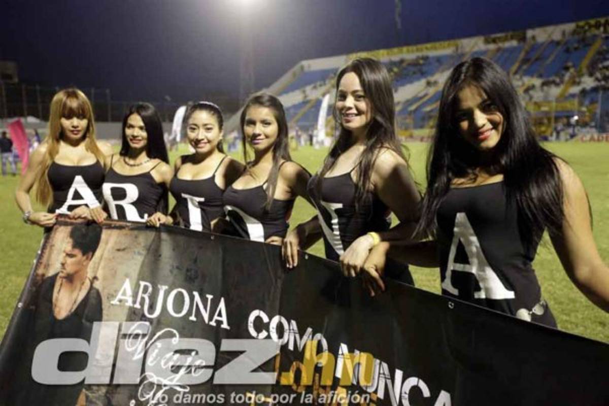 Las mejores imágenes de ambiente Real España-Olimpia.