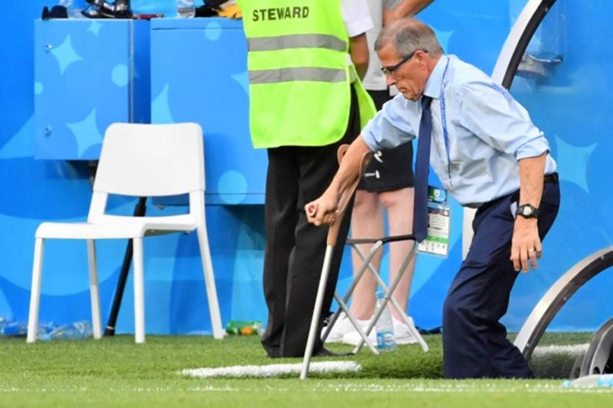 NO VISTE EN TV: Afición de Arabia Saudita da el ejemplo y grandes gestos de Suárez y Cavani