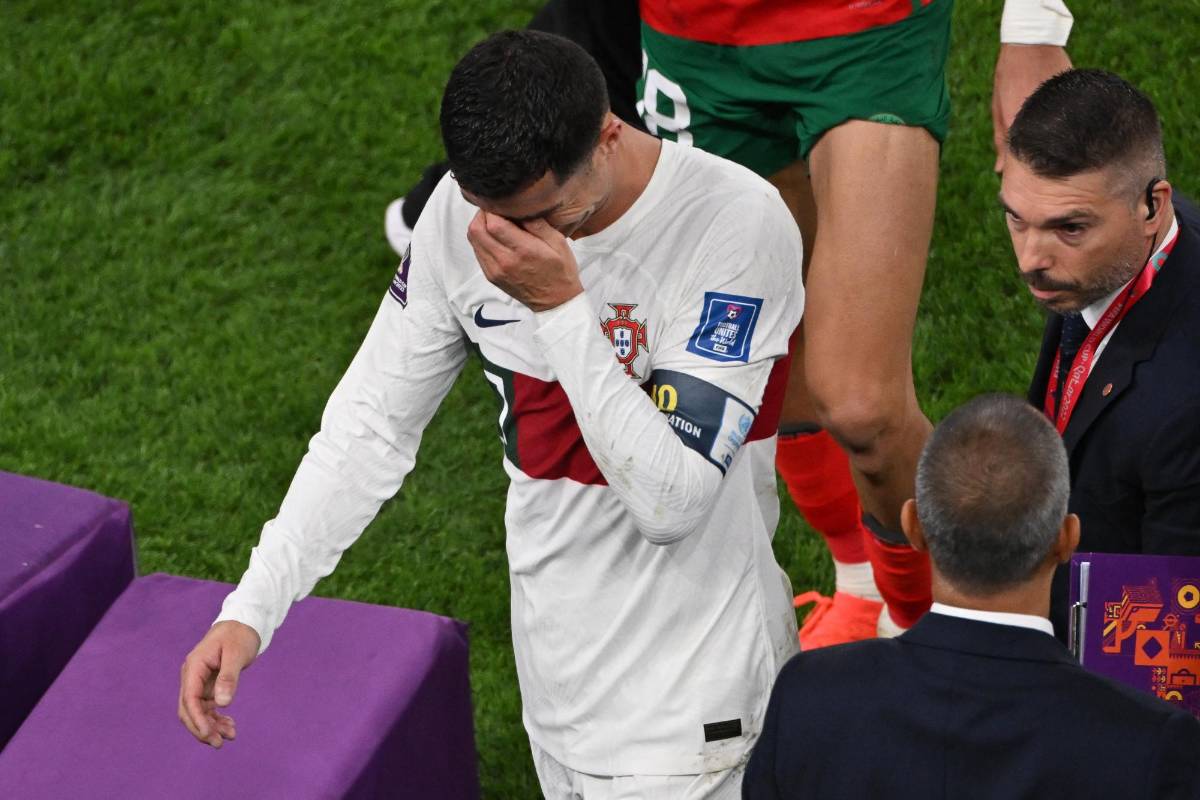 Lágrimas en su último Mundial: Las desgarradoras imágenes de Cristiano Ronaldo tras ser eliminado en Qatar 2022
