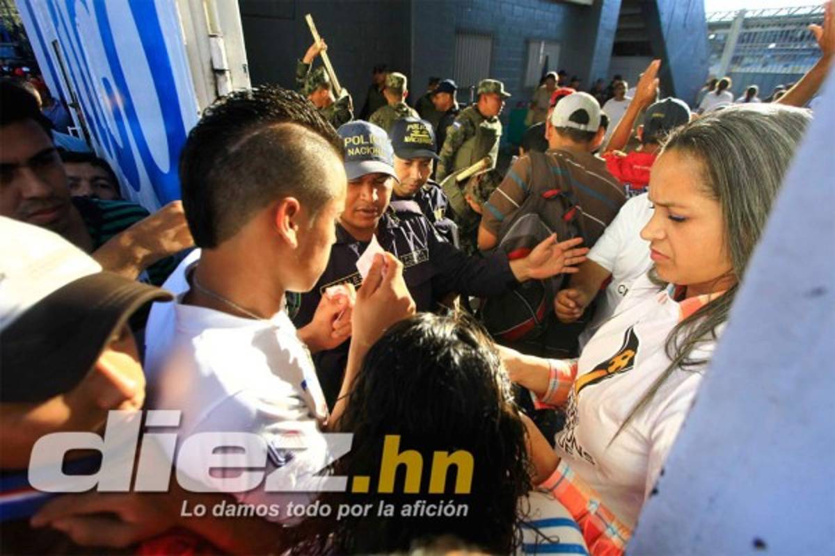 Ambiente en Tegucigalpa con el Olimpia-Herediano