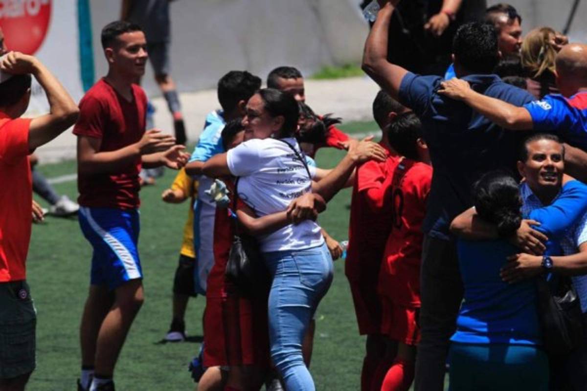 Flashazos: Alegría, llanto y grandes emociones en la final de la Súper Liga de Claro