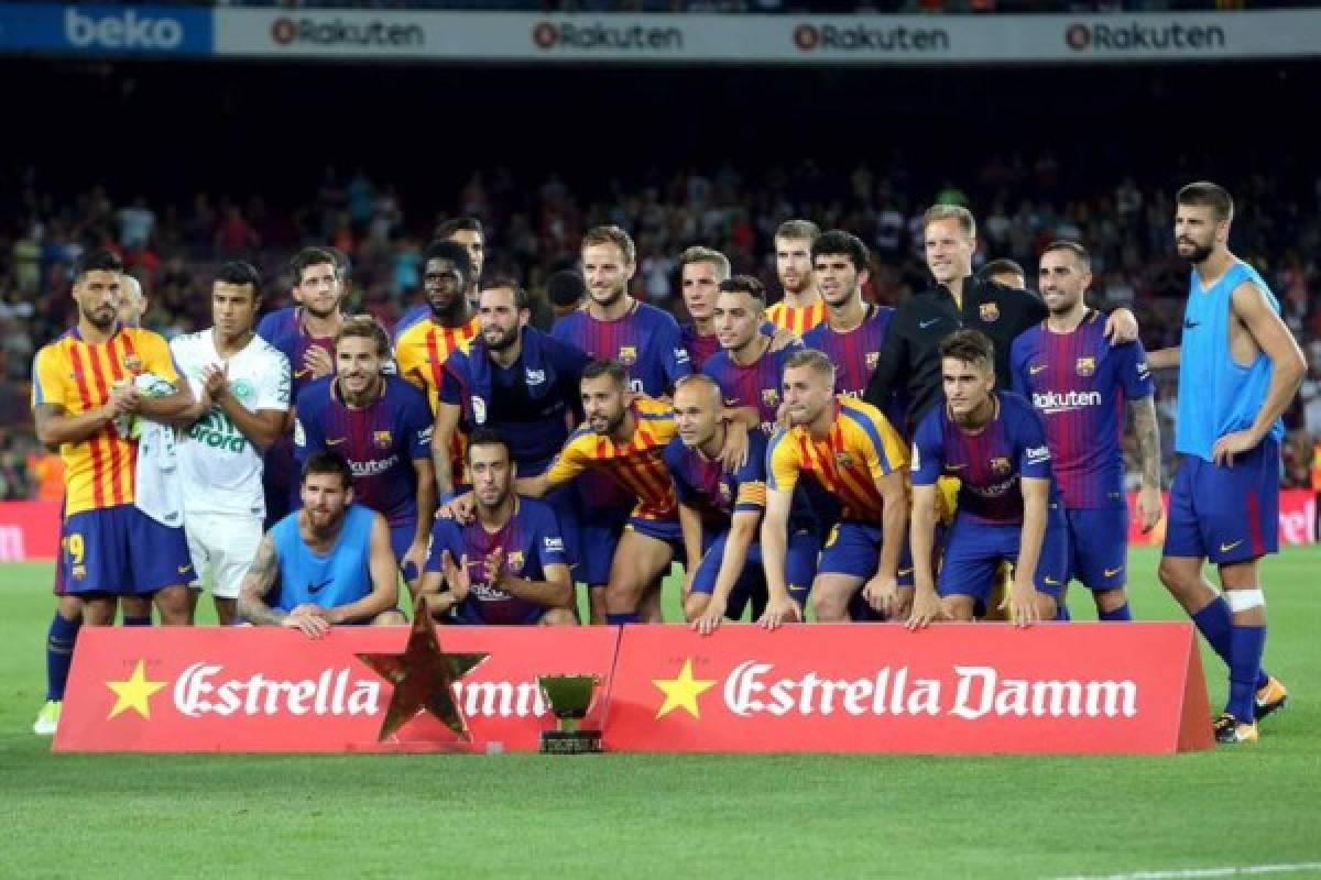 CURIOSAS: El profundo abrazo de Messi, homenaje y lágrimas en el Barça-Chapecoense