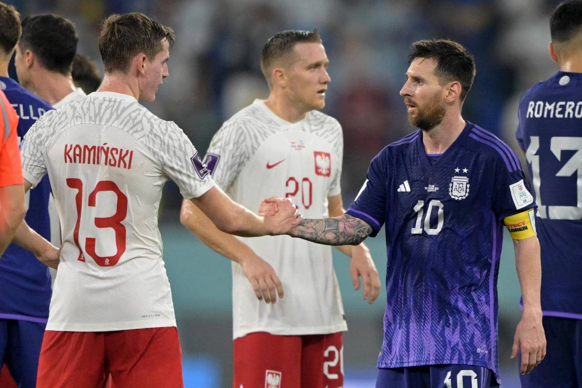 No se vio por TV: Hijos de Messi y sus relajos en el palco, el enojo de Antonela y el amigo de Maradona