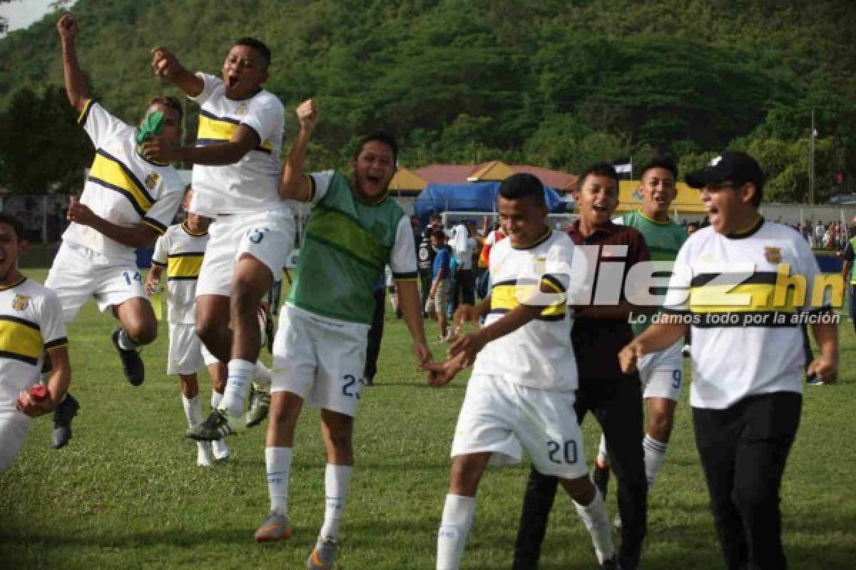 ¡Qué Delicias! A lo Real Madrid, así festejaron en Olancho eliminación de Motagua