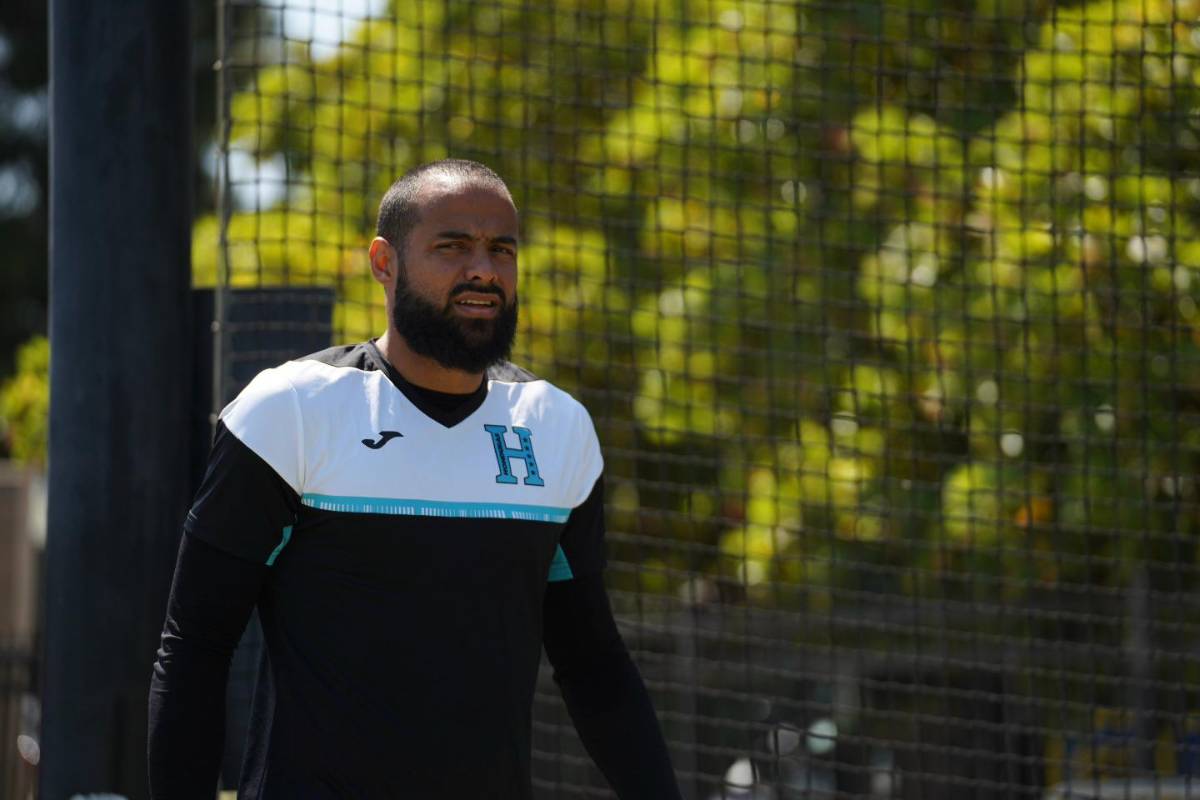 Reinaldo Rueda define los sustitutos de Denil y Arriaga; así sería el 11 de Honduras ante Haití en Curazao