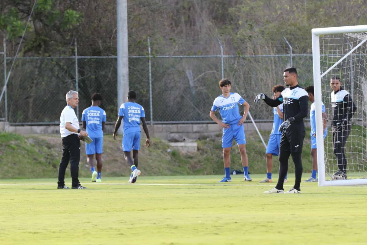 ¡Entreno al máximo! Los alimentos de Palma y Quioto, además la dura lucha que tienen los porteros en la Selección de Honduras