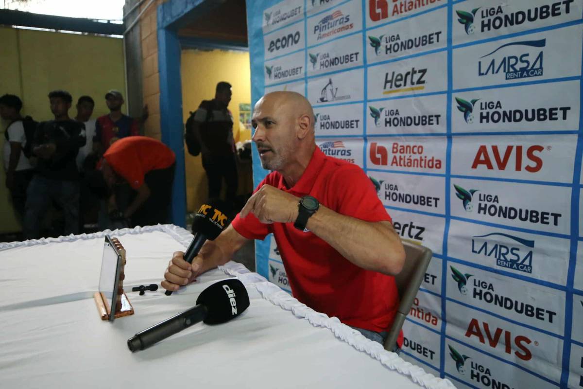 Revelado: Las cuatro razones que fastidiaron a Eduardo Espinel en Olimpia y por las que puso su renuncia