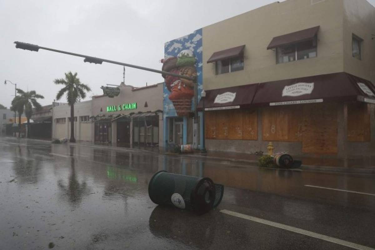 INFORME ESPECIAL: Huracán Irma comienza a destrozar el estado de Florida