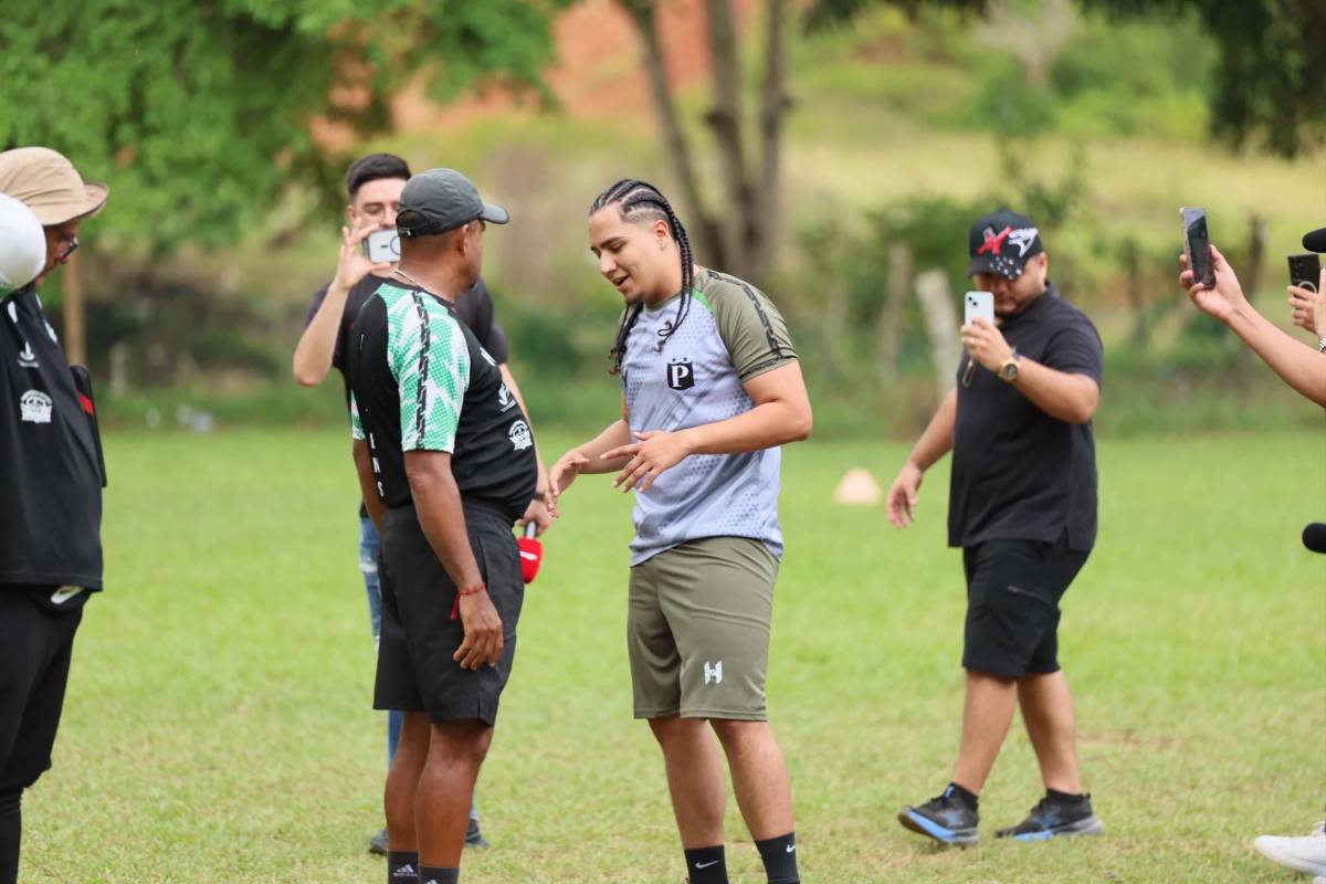 Reconocido exjugador del Platense arremete tras fichaje de Davis Flow: Se jodi*