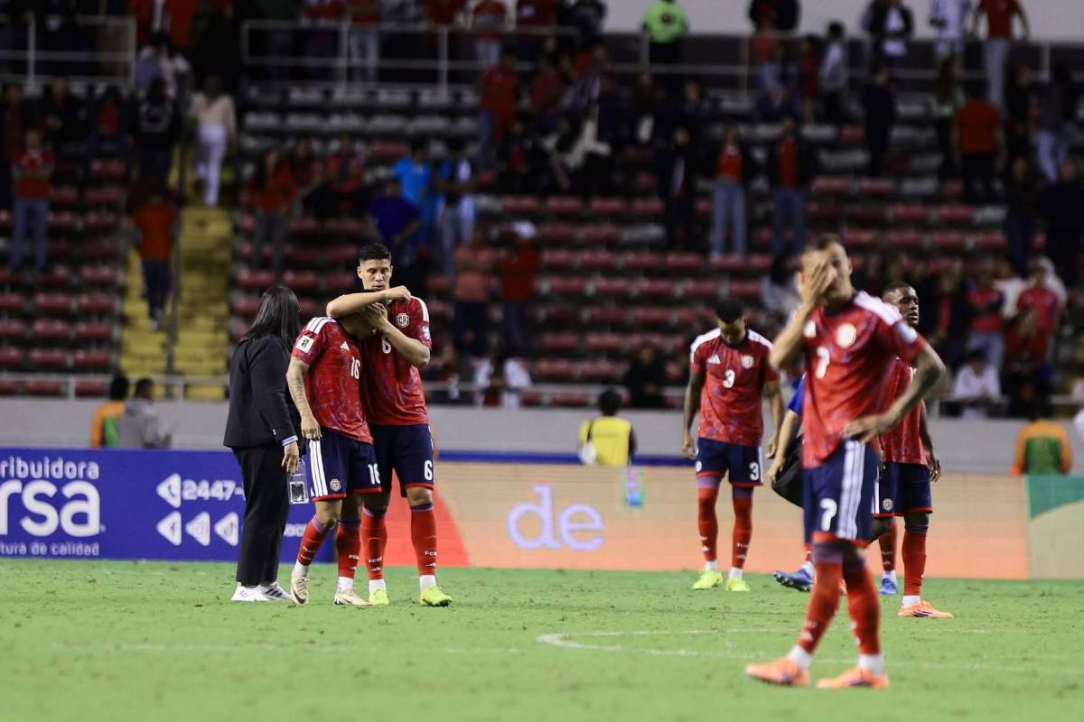 Tras fracasar con Honduras para ir al Mundial 2026, varios jugadores anuncian su retiro oficial de la 'H': Es mi último...