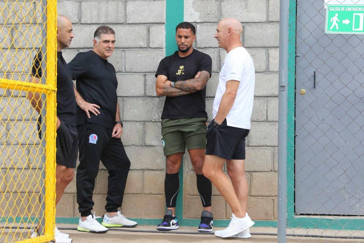 Las bellas olanchanas de San Francisco de La Paz se dejan ver, la preciosa aficionada de Olimpia y, ¿qué llevaba Marcos Montiel?