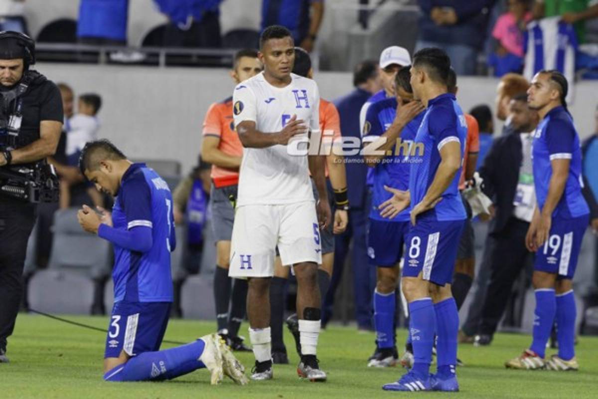 Las otras imágenes: Emilio y Ever consuelan a salvadoreños y la reacción de Coito