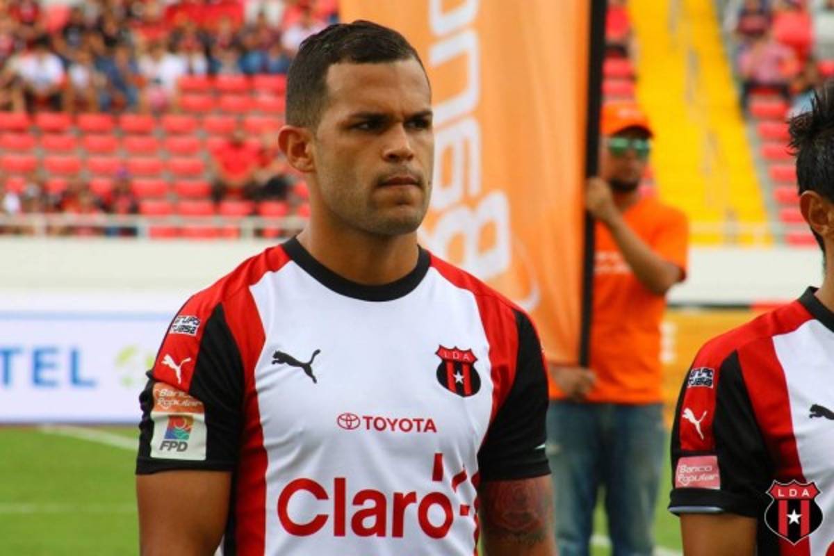 Fichajes Centroamérica: Barrida en Alajuelense, otro hondureño a Costa Rica y Guastatoya con primera alta