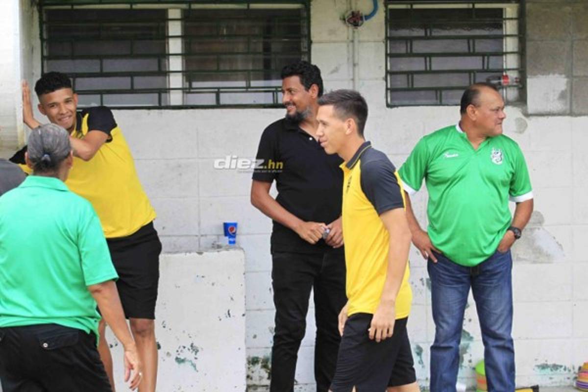 NO VISTE EN TV: Pasillo, pelea de kinesiólgos y el mensaje de Erick Andino