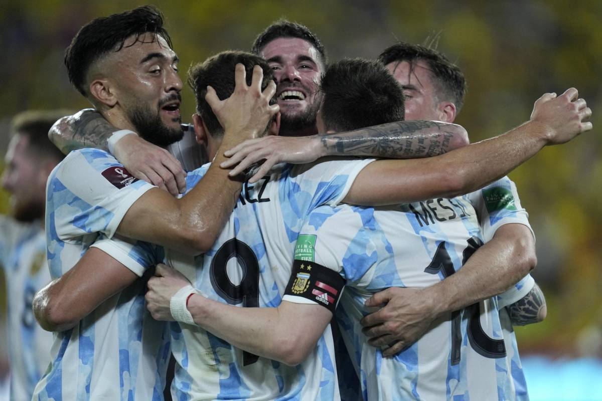 ¿Cuidarán a Messi en el amistoso ante Honduras? Diego Vázquez responde: “No existe el guante blanco”