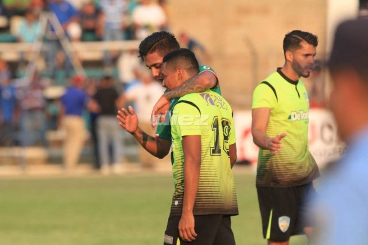 FOTOS: El llanto de los jugadores de Real Minas tras perder ante Marathón
