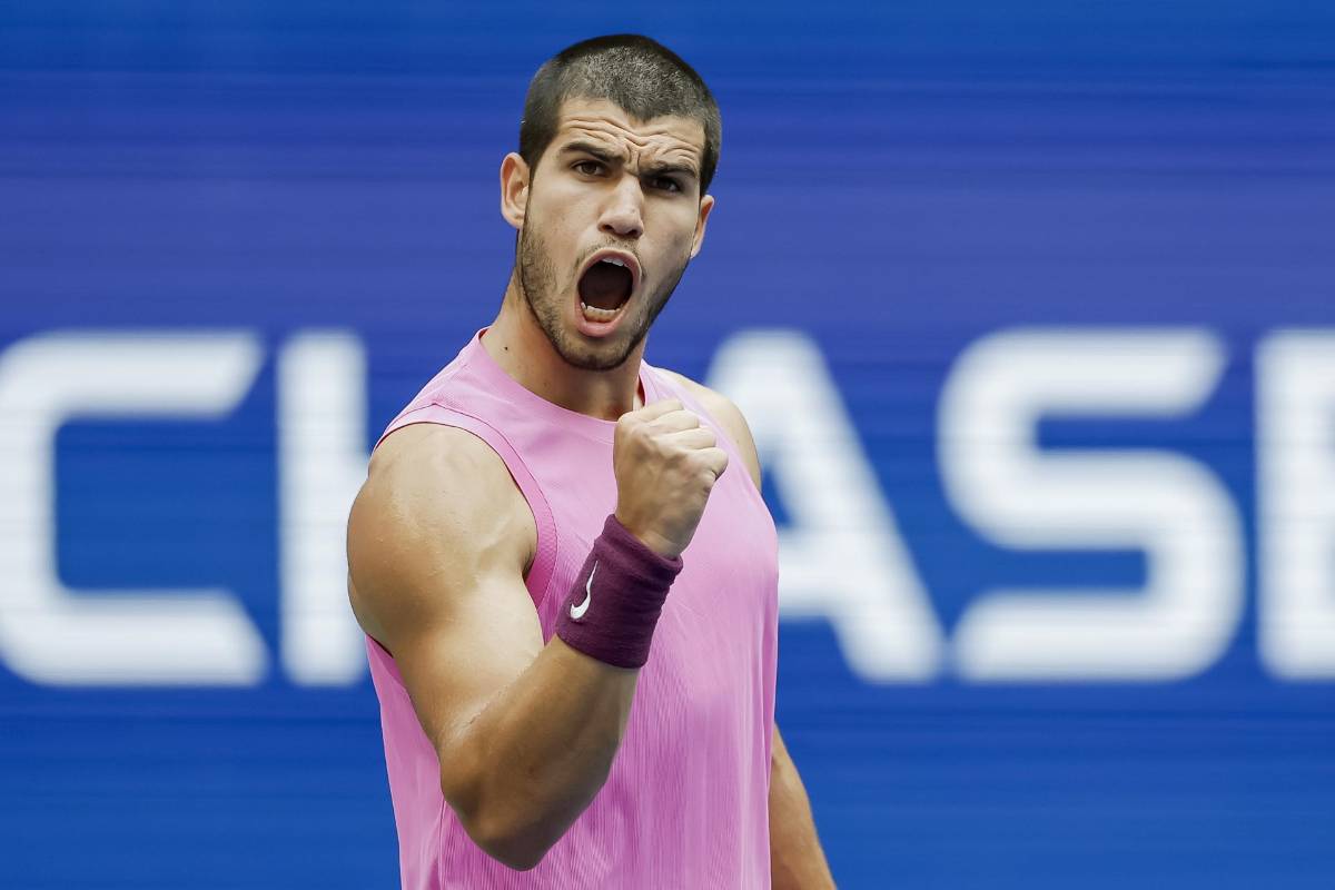 Carlos Alcaraz vence al mejor del mundo y se proclama campeón del US OPEN y la broma a Sinner