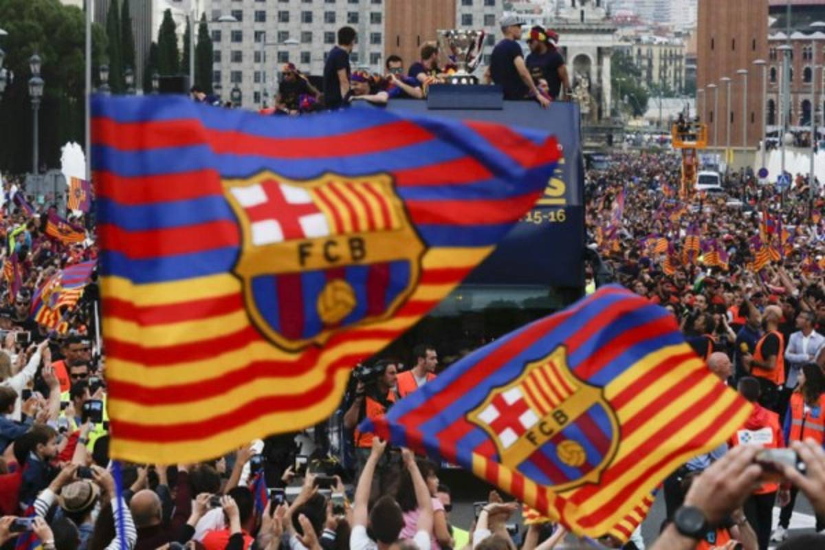 Así fue la celebración de Barcelona con sus aficionados