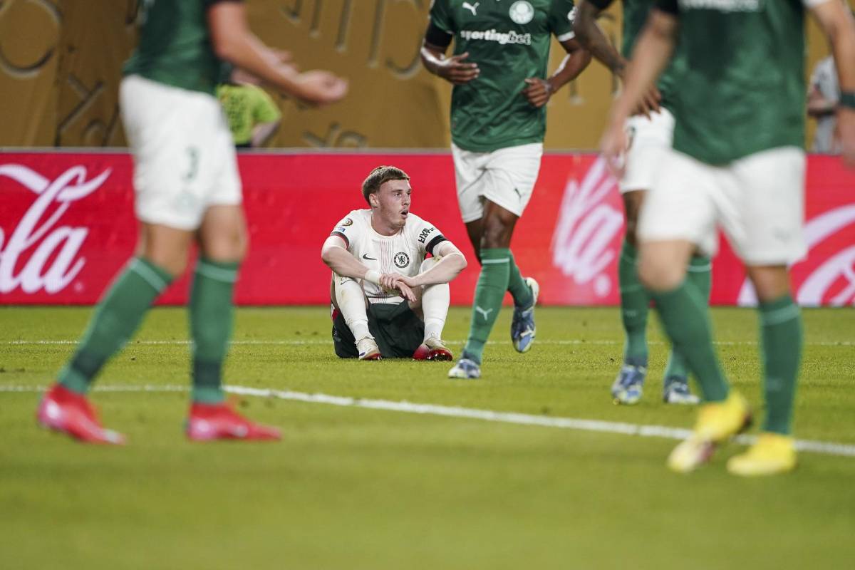 El error más infantil del Mundial de Clubes, Richard Ríos la volvió a pasar mal ante un argentino y el Chelsea contra duro rival