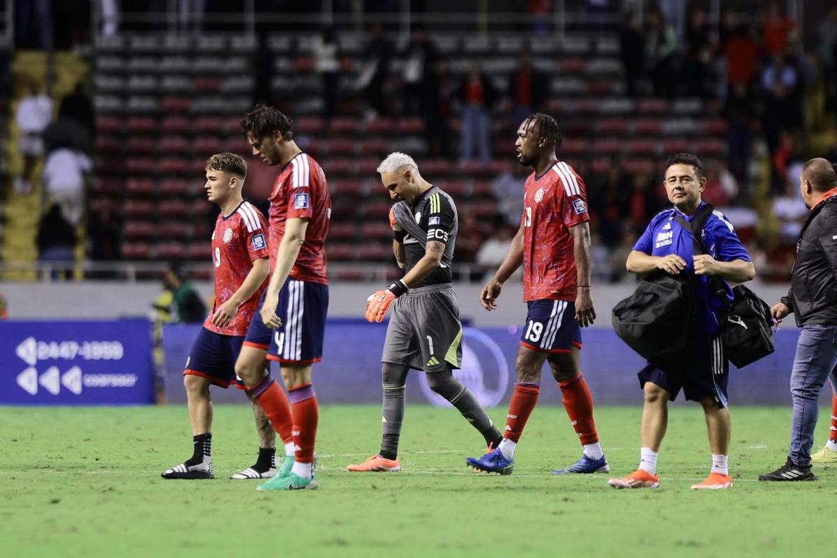 Tras fracasar con Honduras para ir al Mundial 2026, varios jugadores anuncian su retiro oficial de la 'H': Es mi último...