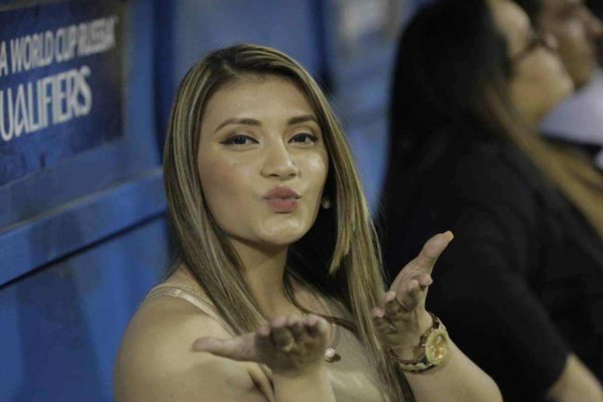 ¡Regresó la colocha! Las espectaculares mujeres que endulzan el repechaje en Honduras