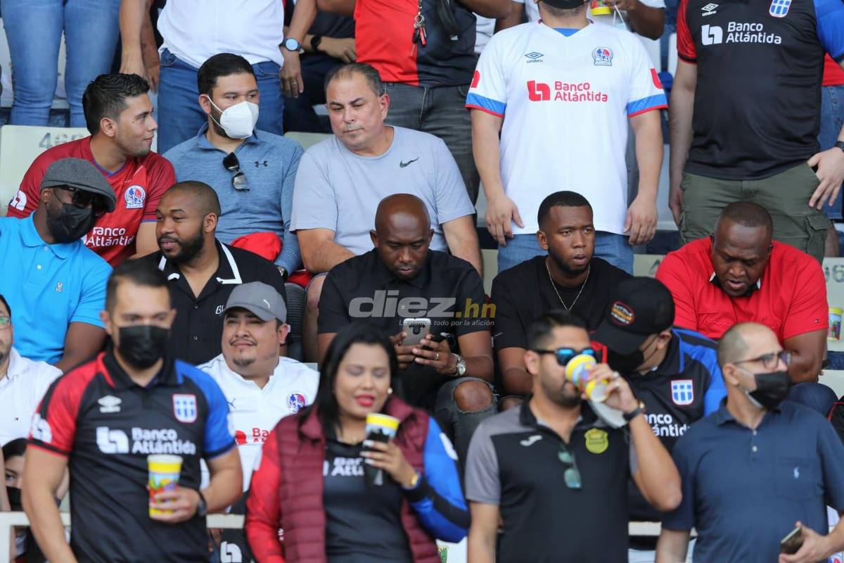 No lo viste en TV: Olimpistas le piden fotos a Buba, las leyendas llegaron a apoyar al León y la tristeza aurinegra
